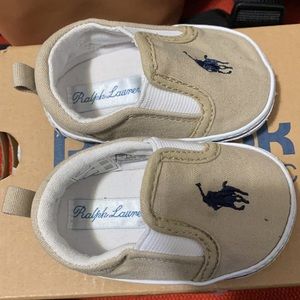 Baby shoes